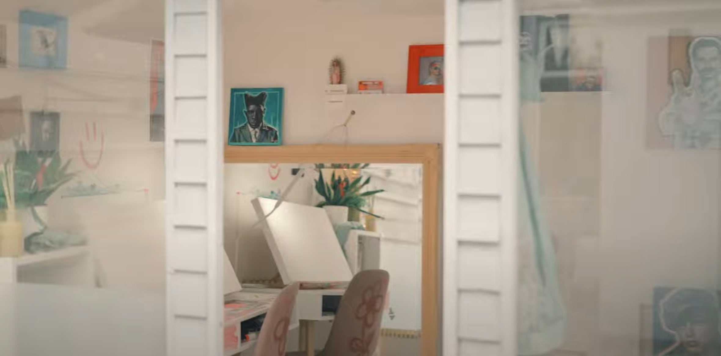 Load video: 